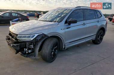 Внедорожник / Кроссовер Volkswagen Tiguan 2024 в Киеве
