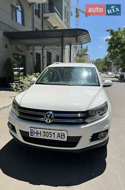 Внедорожник / Кроссовер Volkswagen Tiguan 2012 в Одессе
