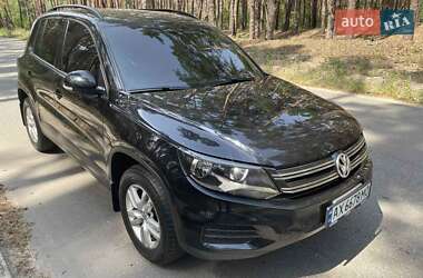 Внедорожник / Кроссовер Volkswagen Tiguan 2017 в Харькове