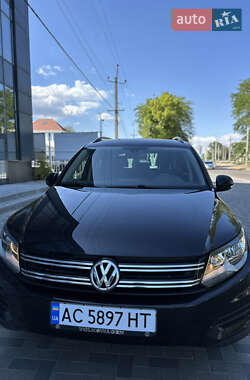 Позашляховик / Кросовер Volkswagen Tiguan 2016 в Одесі