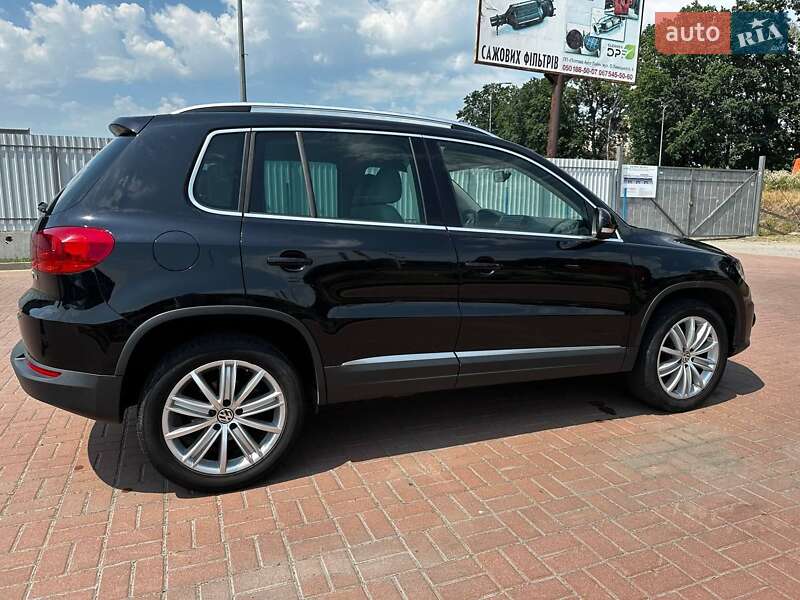 Внедорожник / Кроссовер Volkswagen Tiguan 2013 в Полтаве