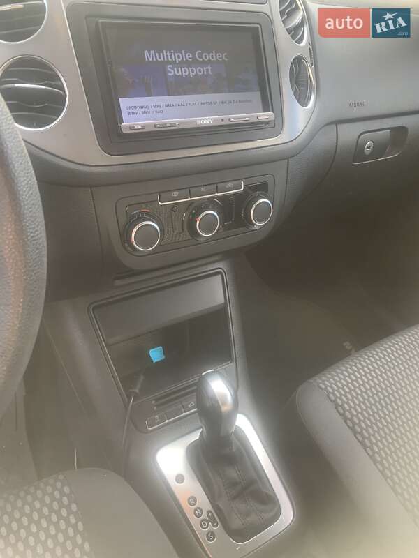 Внедорожник / Кроссовер Volkswagen Tiguan 2011 в Черкассах фото 5 Внедорожник / Кроссовер Volkswagen Tiguan 2011 в Черкассах