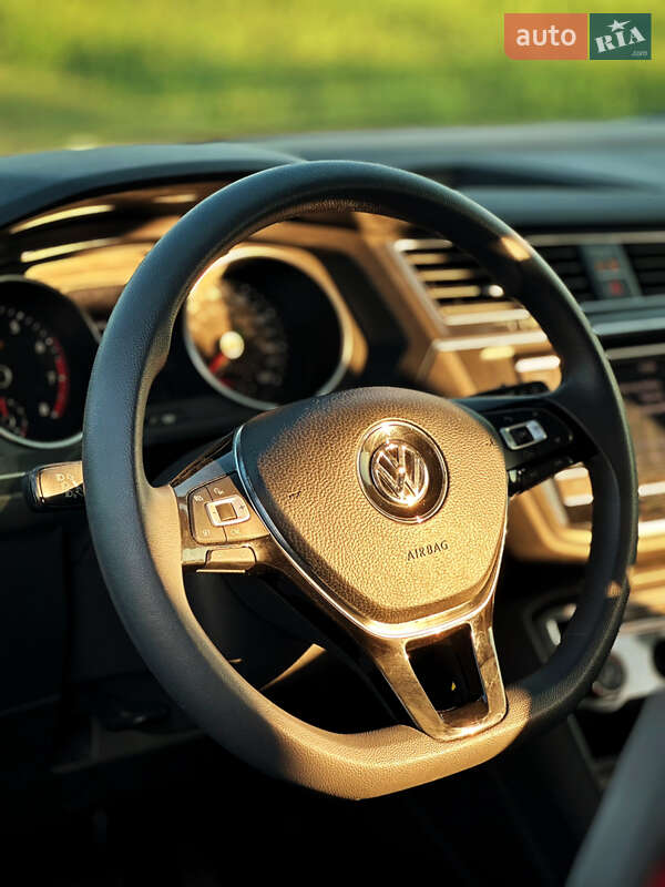 Позашляховик / Кросовер Volkswagen Tiguan 2018 в Лубнах