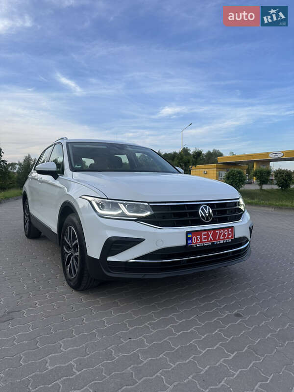 Позашляховик / Кросовер Volkswagen Tiguan 2021 в Бродах