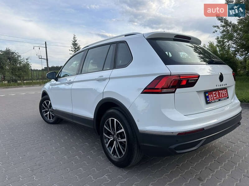 Позашляховик / Кросовер Volkswagen Tiguan 2021 в Бродах