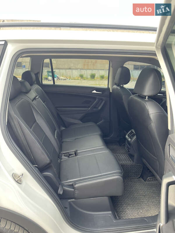 Внедорожник / Кроссовер Volkswagen Tiguan 2020 в Ахтырке