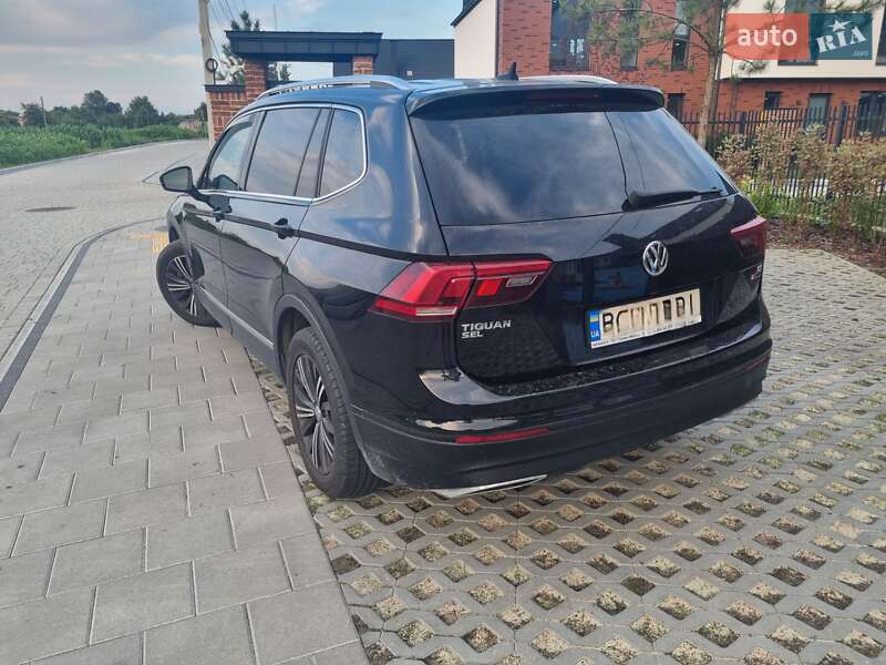 Внедорожник / Кроссовер Volkswagen Tiguan 2017 в Львове