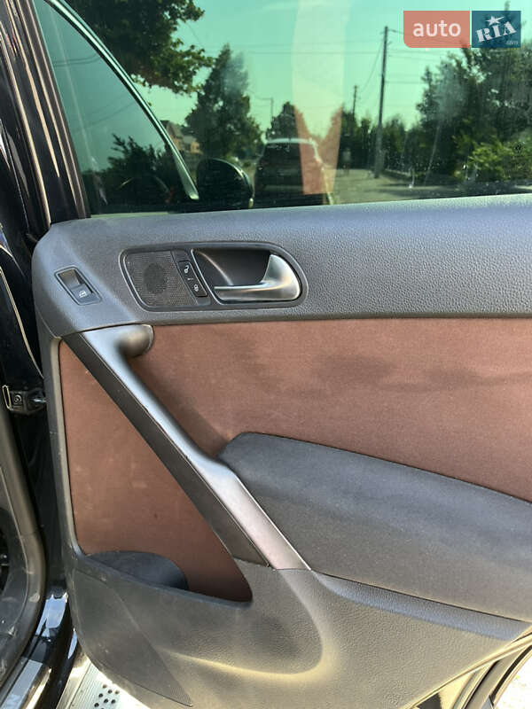 Позашляховик / Кросовер Volkswagen Tiguan 2009 в Житомирі фото 21 Позашляховик / Кросовер Volkswagen Tiguan 2009 в Житомирі