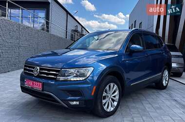 Внедорожник / Кроссовер Volkswagen Tiguan 2018 в Луцке