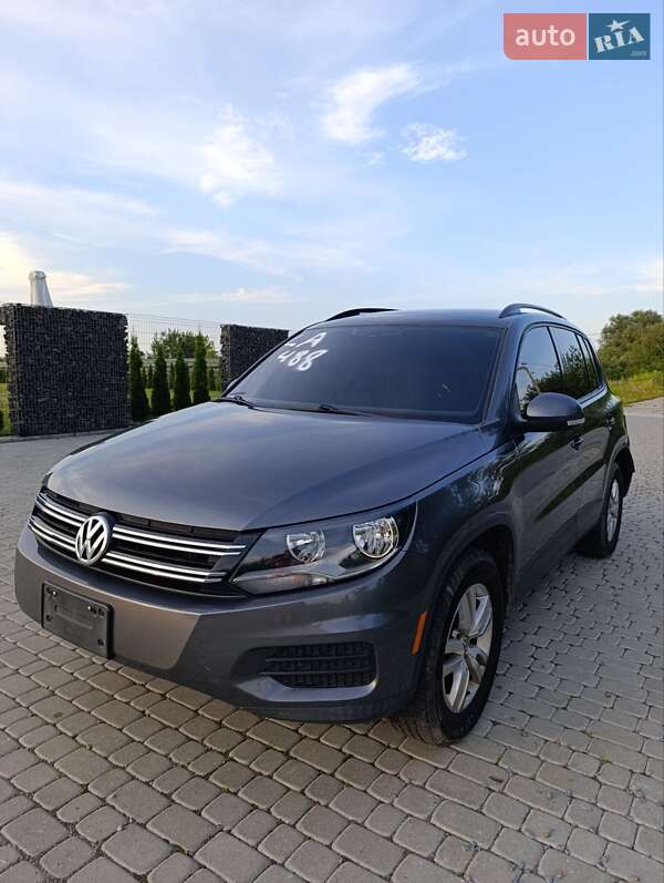 Позашляховик / Кросовер Volkswagen Tiguan 2016 в Львові