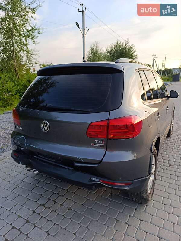 Позашляховик / Кросовер Volkswagen Tiguan 2016 в Львові