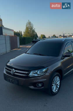 Внедорожник / Кроссовер Volkswagen Tiguan 2015 в Доброполье