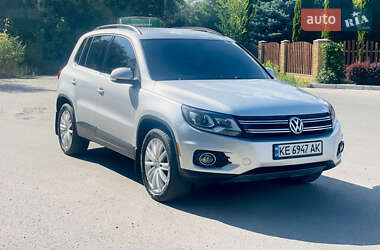 Позашляховик / Кросовер Volkswagen Tiguan 2015 в Дніпрі