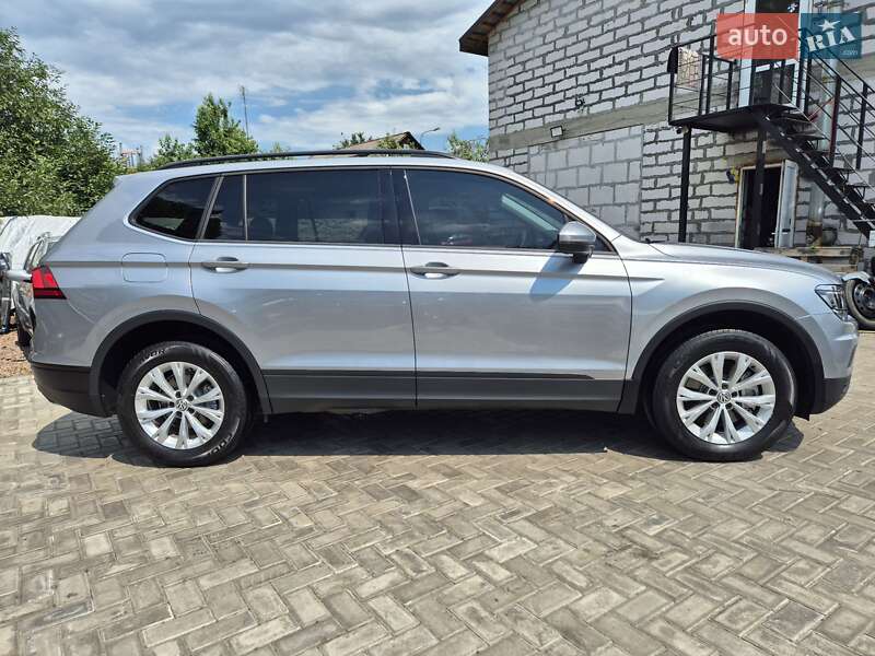 Позашляховик / Кросовер Volkswagen Tiguan 2020 в Сумах
