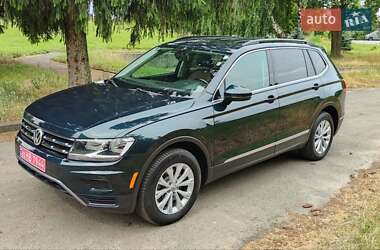 Внедорожник / Кроссовер Volkswagen Tiguan 2018 в Дубно
