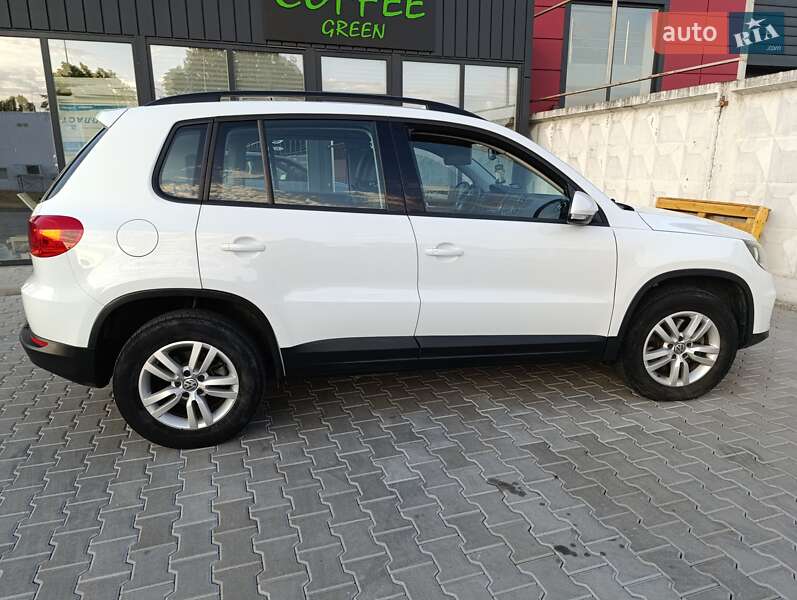 Позашляховик / Кросовер Volkswagen Tiguan 2016 в Білій Церкві