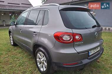 Внедорожник / Кроссовер Volkswagen Tiguan 2009 в 