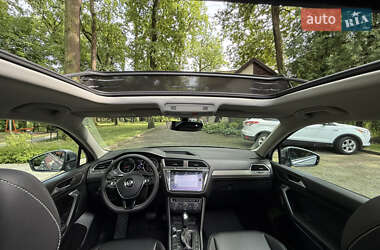 Внедорожник / Кроссовер Volkswagen Tiguan 2021 в 