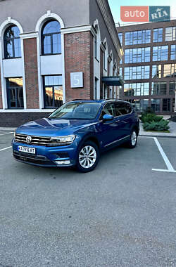 Позашляховик / Кросовер Volkswagen Tiguan 2017 в Києві