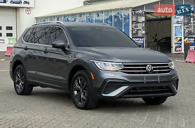Внедорожник / Кроссовер Volkswagen Tiguan 2023 в Черновцах