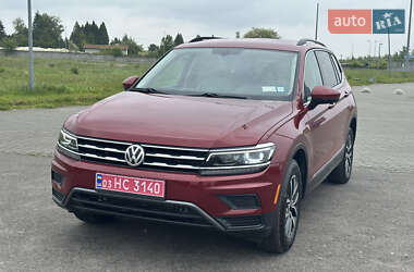 Позашляховик / Кросовер Volkswagen Tiguan 2018 в Львові