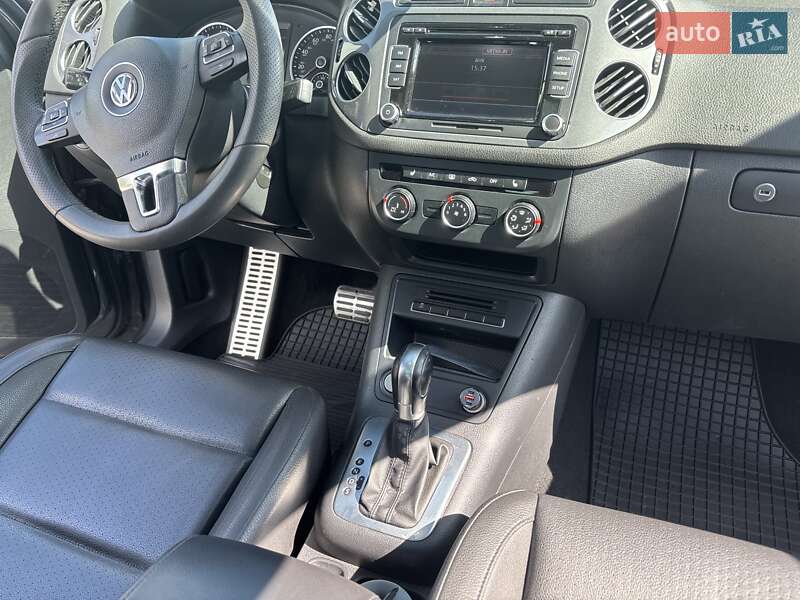 Внедорожник / Кроссовер Volkswagen Tiguan 2015 в Кременчуге
