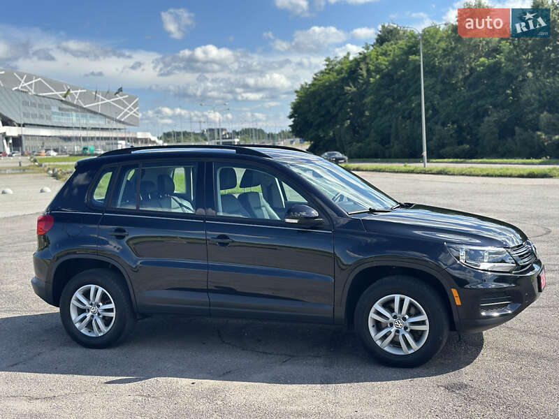 Позашляховик / Кросовер Volkswagen Tiguan 2016 в Львові