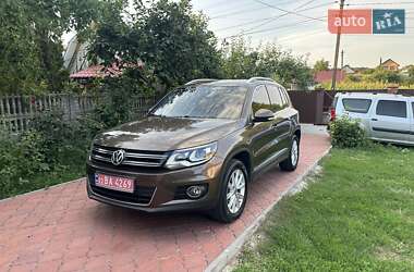 Позашляховик / Кросовер Volkswagen Tiguan 2015 в Вінниці