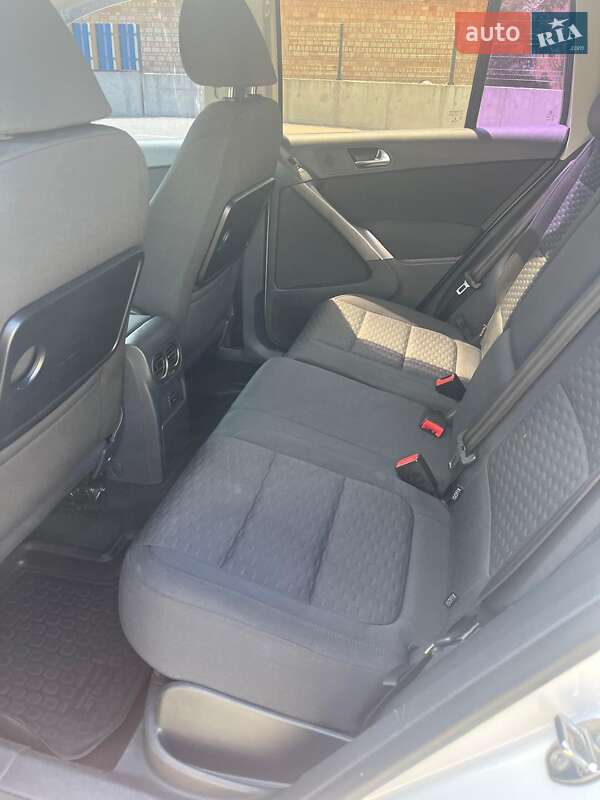 Внедорожник / Кроссовер Volkswagen Tiguan 2009 в Киеве