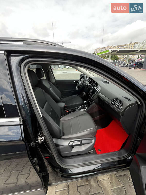 Внедорожник / Кроссовер Volkswagen Tiguan 2020 в Киеве