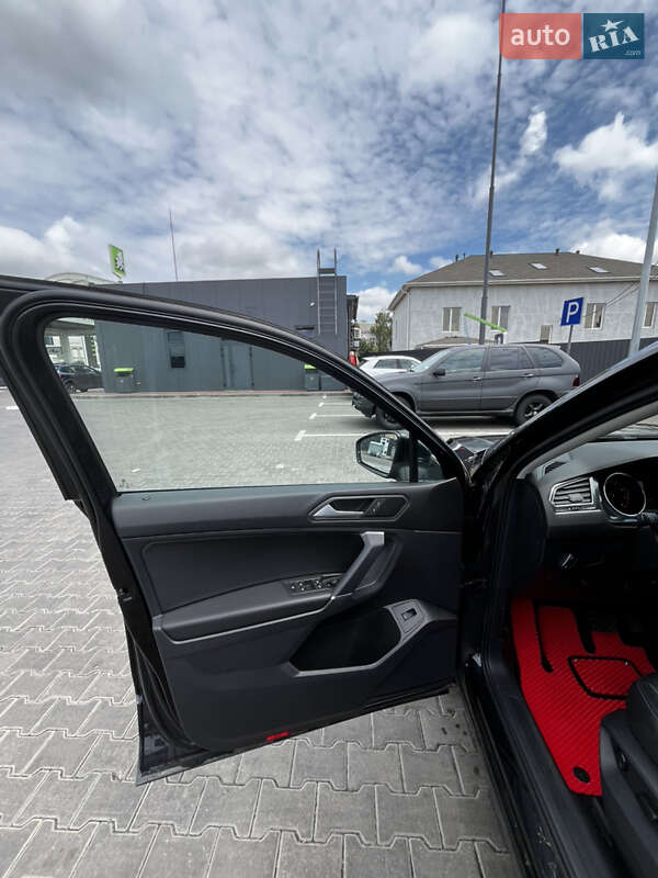 Внедорожник / Кроссовер Volkswagen Tiguan 2020 в Киеве