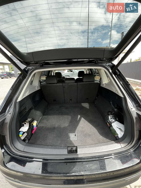 Внедорожник / Кроссовер Volkswagen Tiguan 2020 в Киеве