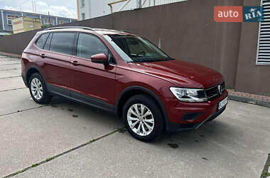 Позашляховик / Кросовер Volkswagen Tiguan 2019 в Львові