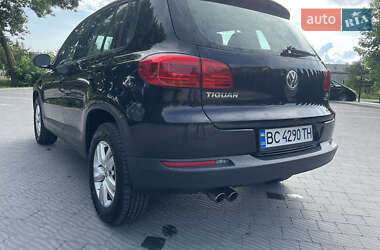 Внедорожник / Кроссовер Volkswagen Tiguan 2015 в 