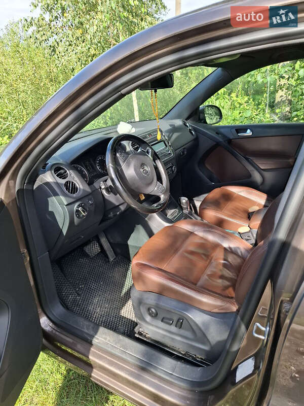 Внедорожник / Кроссовер Volkswagen Tiguan 2013 в Сарнах