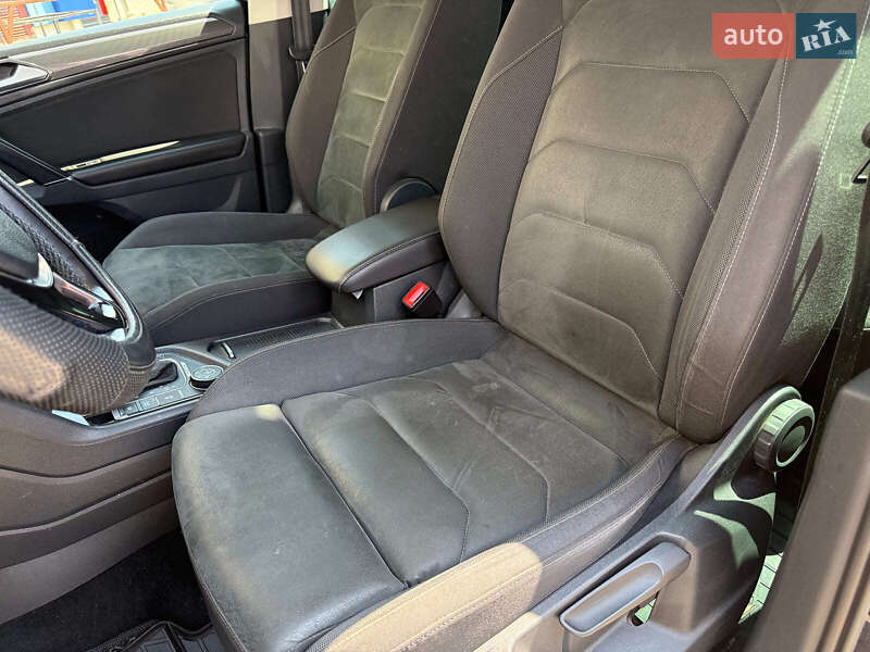 Внедорожник / Кроссовер Volkswagen Tiguan 2017 в Одессе
