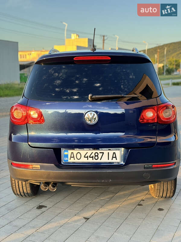 Внедорожник / Кроссовер Volkswagen Tiguan 2009 в Виноградове фото 10 Внедорожник / Кроссовер Volkswagen Tiguan 2009 в Виноградове