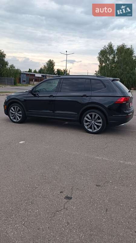 Позашляховик / Кросовер Volkswagen Tiguan 2018 в Харкові