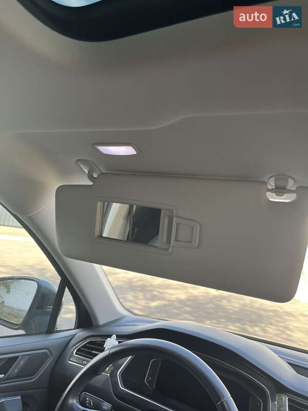 Внедорожник / Кроссовер Volkswagen Tiguan 2019 в Киеве фото 13 Внедорожник / Кроссовер Volkswagen Tiguan 2019 в Киеве