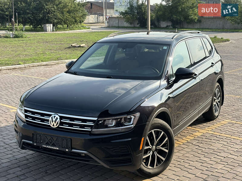 Внедорожник / Кроссовер Volkswagen Tiguan 2019 в Хмельницком