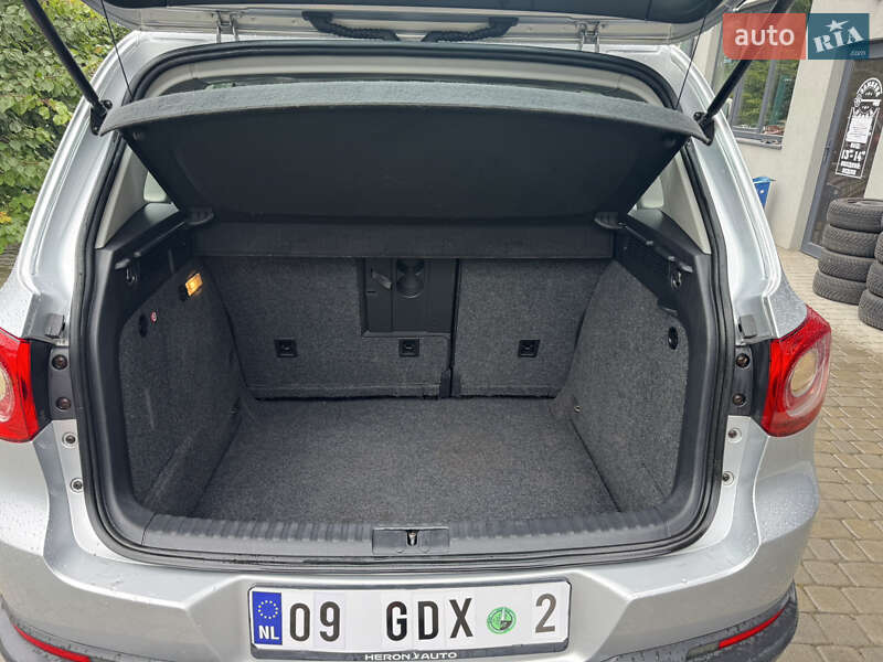 Внедорожник / Кроссовер Volkswagen Tiguan 2008 в Староконстантинове