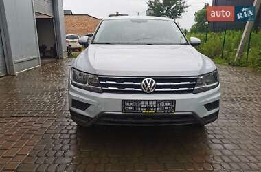Позашляховик / Кросовер Volkswagen Tiguan 2018 в Львові