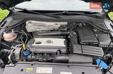 Внедорожник / Кроссовер Volkswagen Tiguan 2016 в 