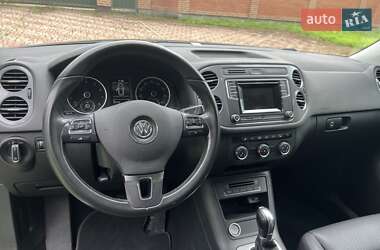 Внедорожник / Кроссовер Volkswagen Tiguan 2016 в 