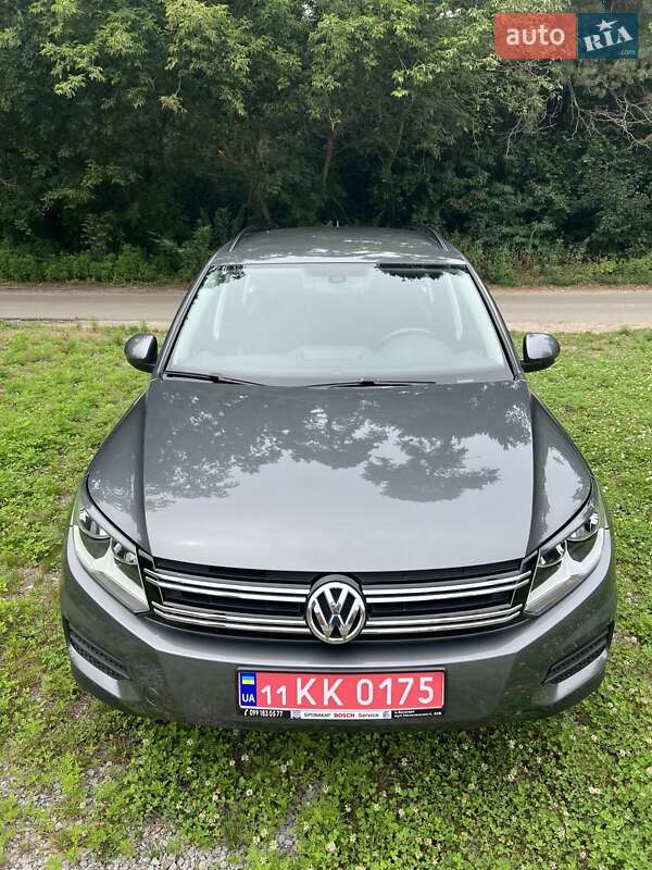 Внедорожник / Кроссовер Volkswagen Tiguan 2016 в Киеве