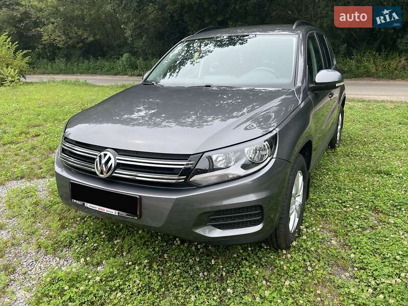 Внедорожник / Кроссовер Volkswagen Tiguan 2016 в Киеве