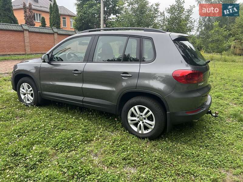 Внедорожник / Кроссовер Volkswagen Tiguan 2016 в Киеве