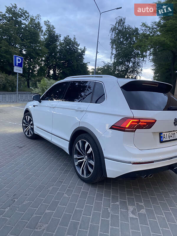 Внедорожник / Кроссовер Volkswagen Tiguan 2017 в Киеве