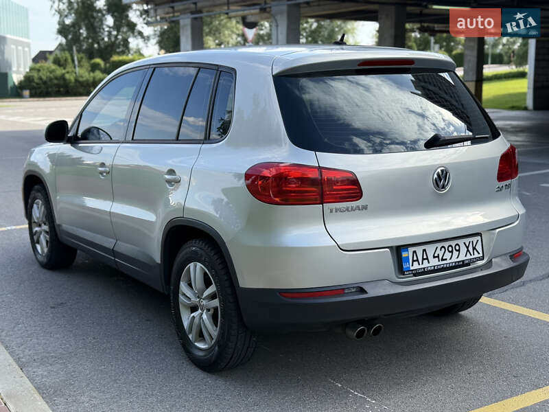 Позашляховик / Кросовер Volkswagen Tiguan 2012 в Києві