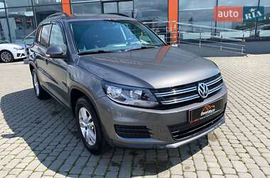 Позашляховик / Кросовер Volkswagen Tiguan 2016 в Львові